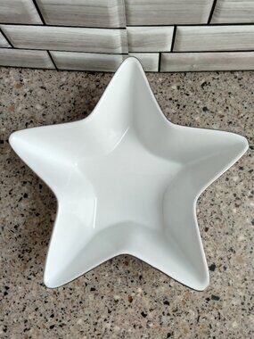 New White Porcelain Star Shaped Bowl
